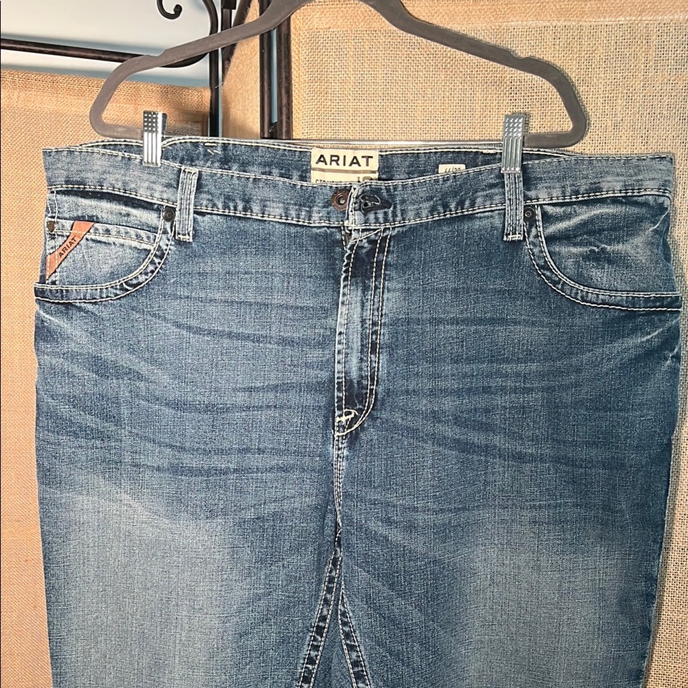 Ariat Blue Relaxed Fit Jeans with Timeless Appeal
